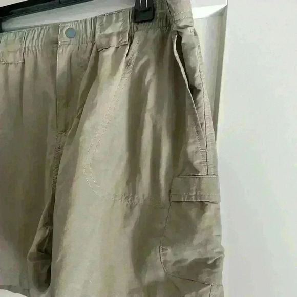 EUC ladies Columbia shorts Sz L - Picture 2 of 4